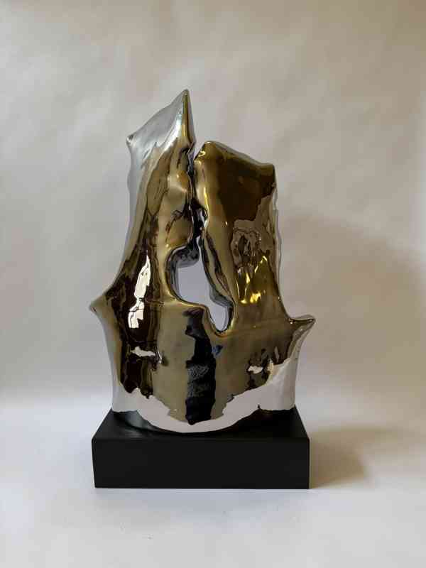 Polibek - socha ve stříbrném provedení 60 cm - foto 4