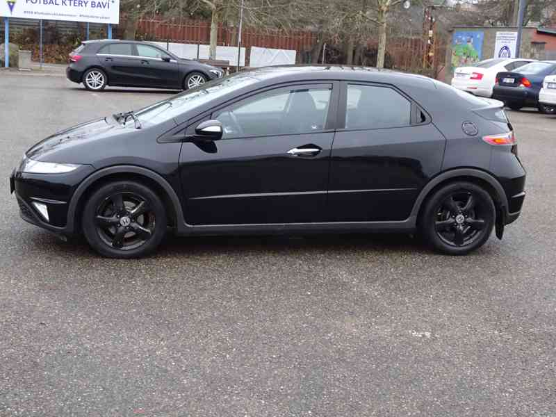 Honda Civic 1.4 r.v.2006 (61 kw) stk:6/2025  - foto 3