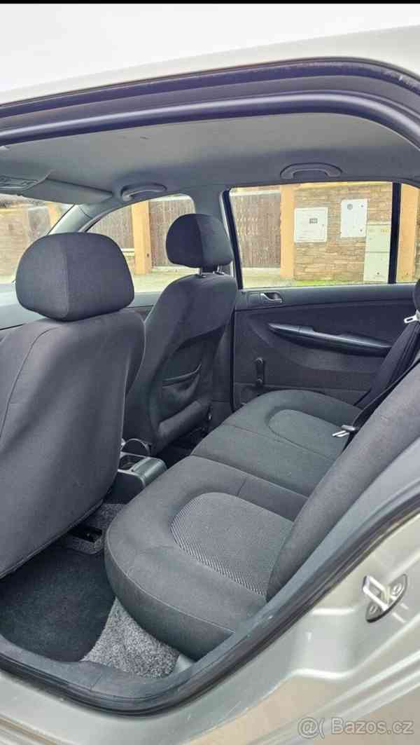 Škoda Fabia 1,4   Tdi (51Kw) - foto 6