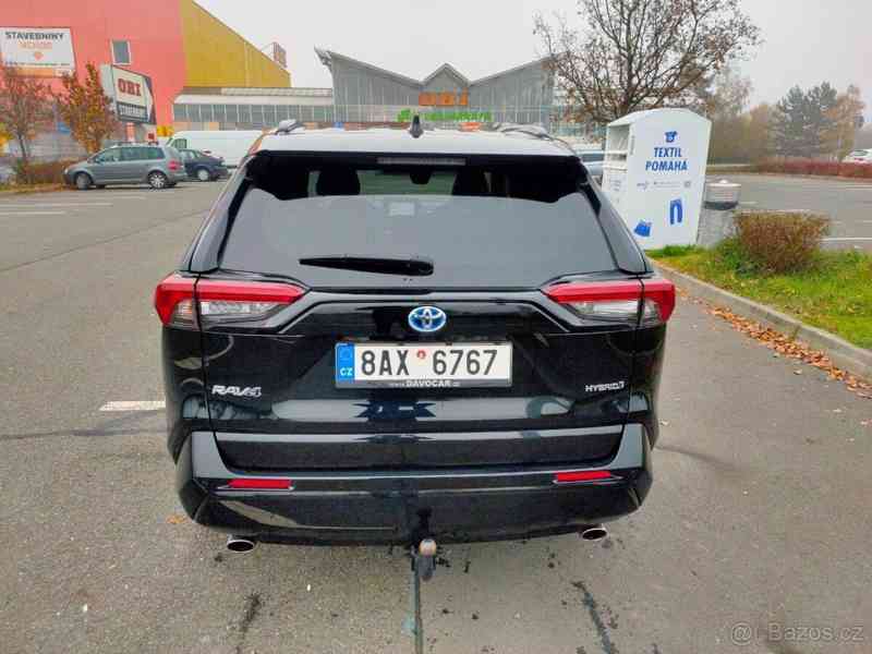 Toyota RAV4 2,5   hybrid - foto 14