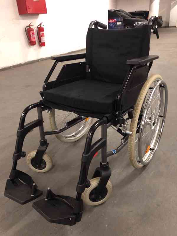 Skládací invalidní vozík Dietz - foto 1