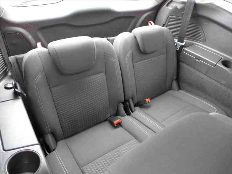 Ford Grand C-MAX 1,5 TDCI TITANIUM NAVI 7 MÍST - foto 9
