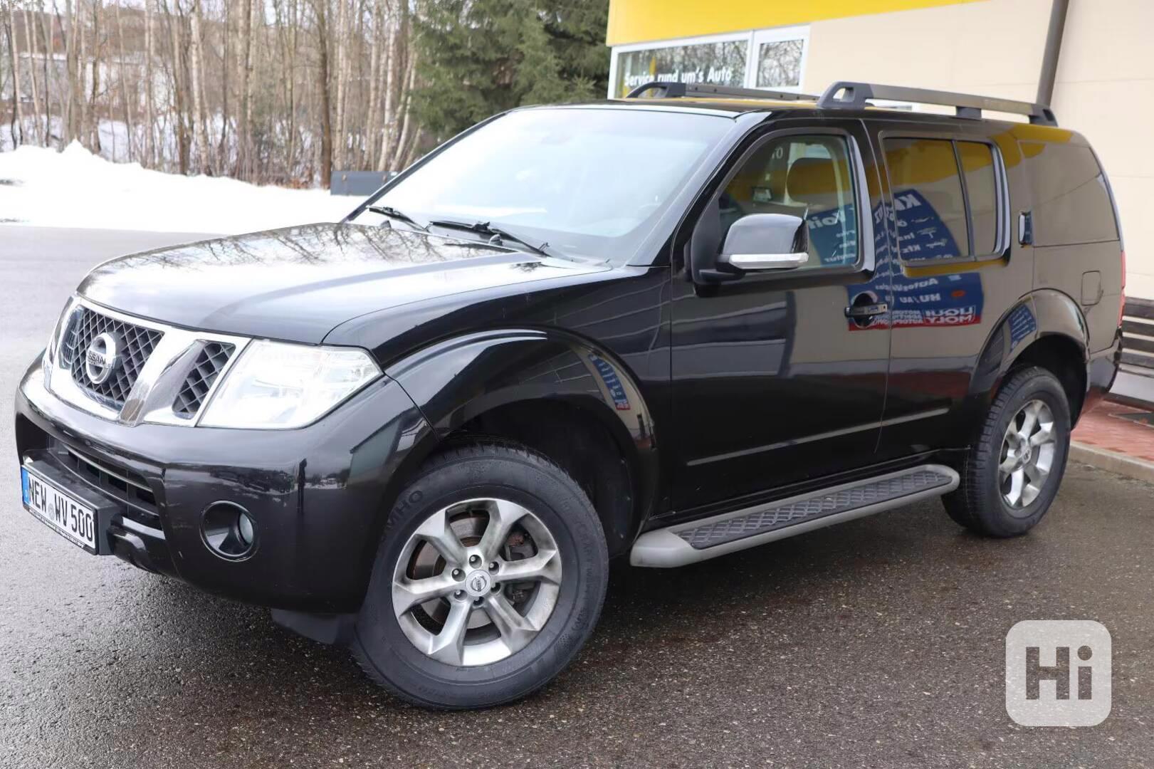 Nissan Pathfinder 2.5 dCi SE nafta 140kw - foto 1