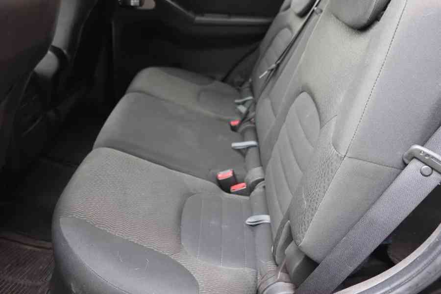 Nissan Pathfinder 2.5 dCi SE nafta 140kw - foto 3