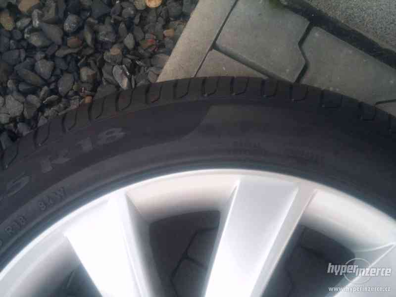 Alu kola+pneu original ŠKODA SUPERB 3 18" Pegasus - foto 6