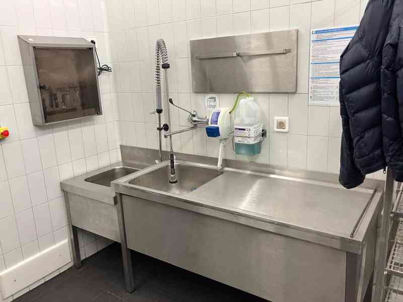 Vybavení rybích pultů Děčín - foto 2
