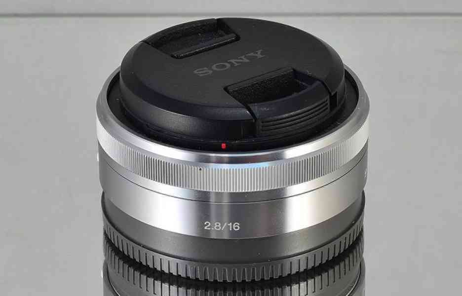 Sony E 16mm f/2,8 OSS **APS-C Pevný, širokoúhlý, E mount* - foto 6