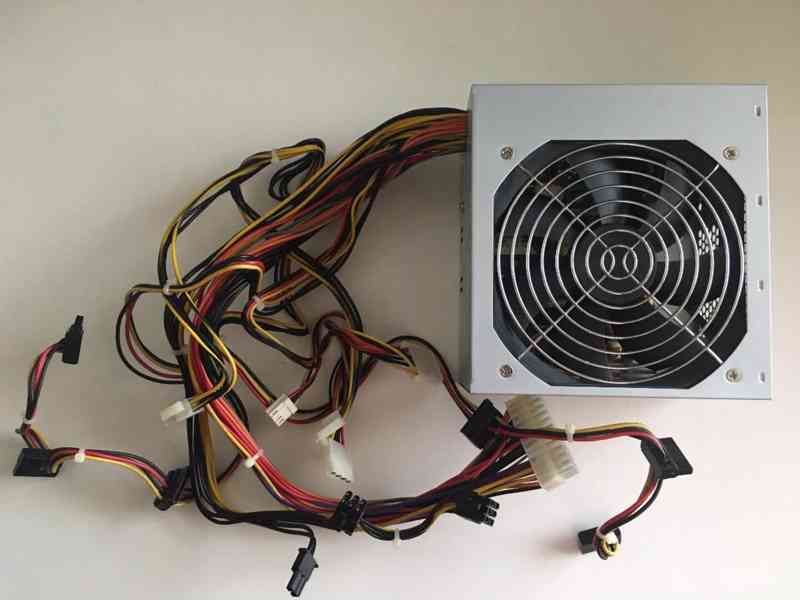 Fortron AX550-60APN 550W +12V 2x18A 80plus - foto 3