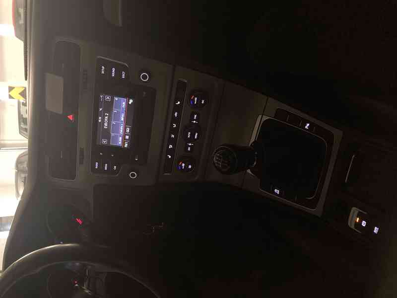 Volkswagen Golf, Variant 1.6 TDI, 77 Kw (105 koní) - foto 9