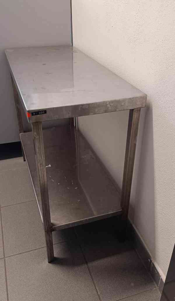 Nerezový stojan - foto 2