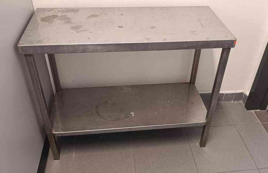 Nerezový stojan - foto 1