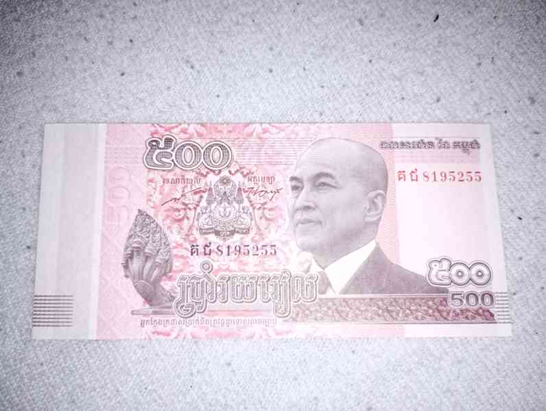 Kambodža bankovky - foto 4
