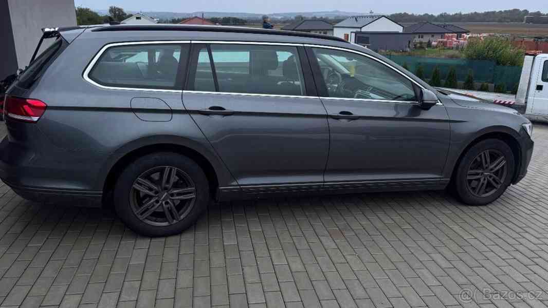 Volkswagen Passat Variant 2,0   TDI DSG 110 kW - foto 3