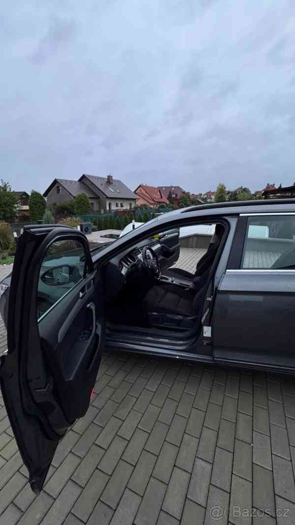 Volkswagen Passat Variant 2,0   TDI DSG 110 kW - foto 12