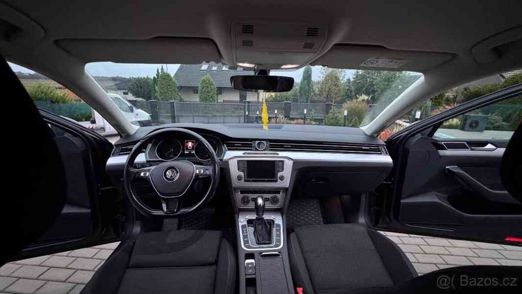 Volkswagen Passat Variant 2,0   TDI DSG 110 kW - foto 11