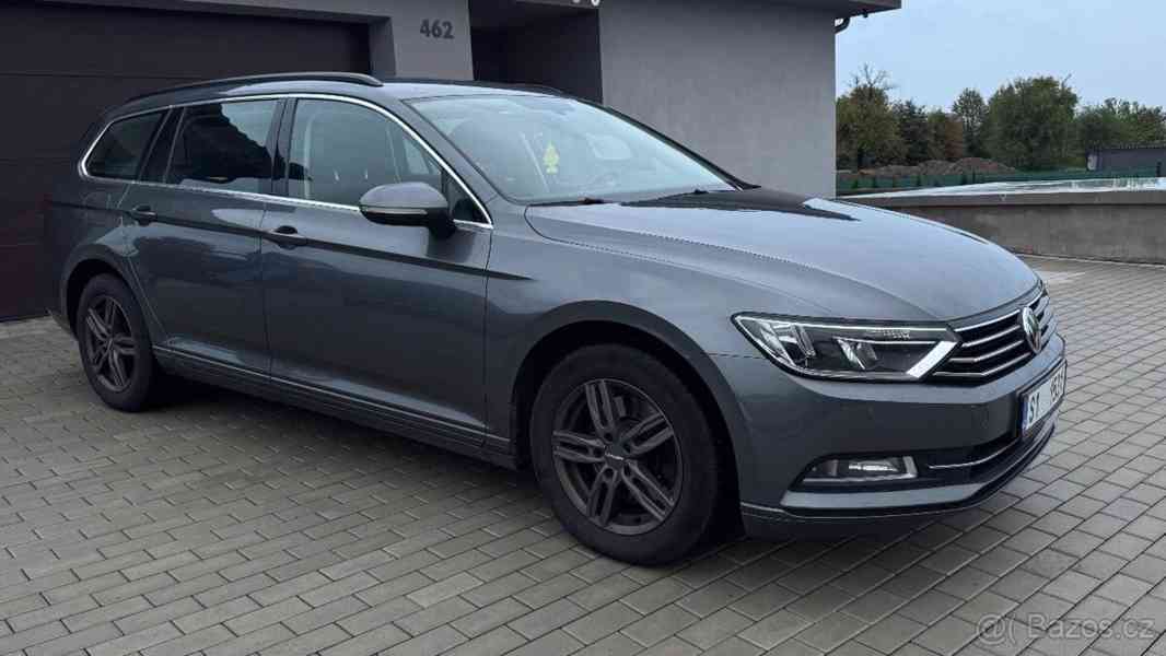 Volkswagen Passat Variant 2,0   TDI DSG 110 kW - foto 20