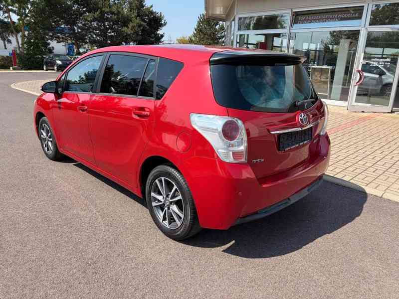 Toyota Verso 1.8i Life benzín 108kw - foto 3