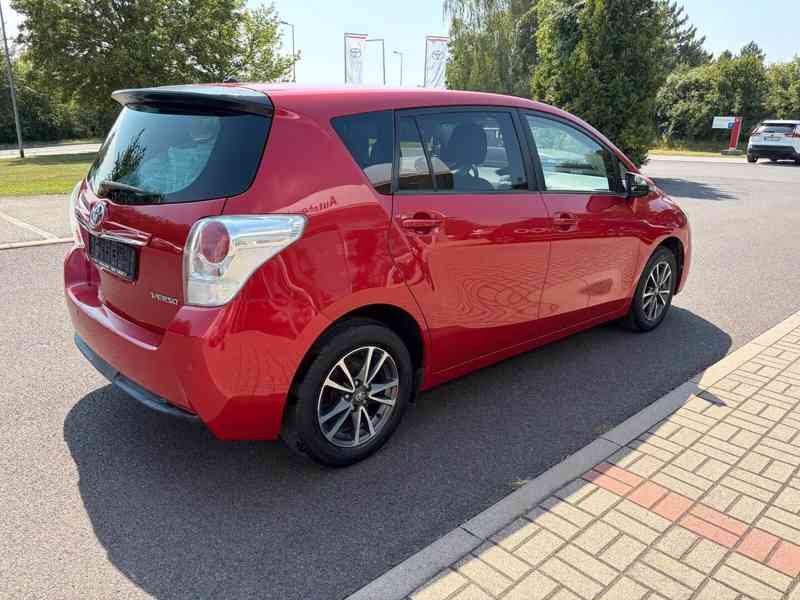 Toyota Verso 1.8i Life benzín 108kw - foto 6