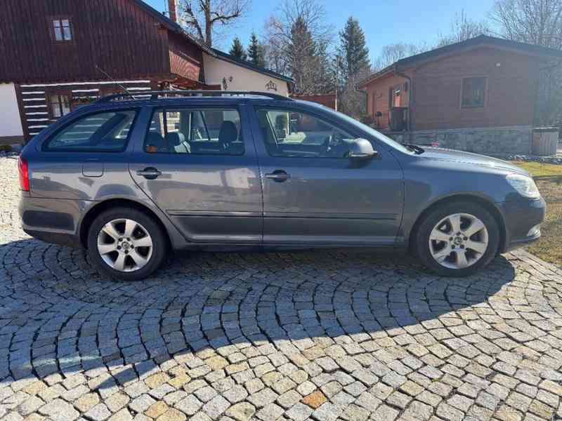 Škoda Octavia 2,0   II generace facelift - foto 3