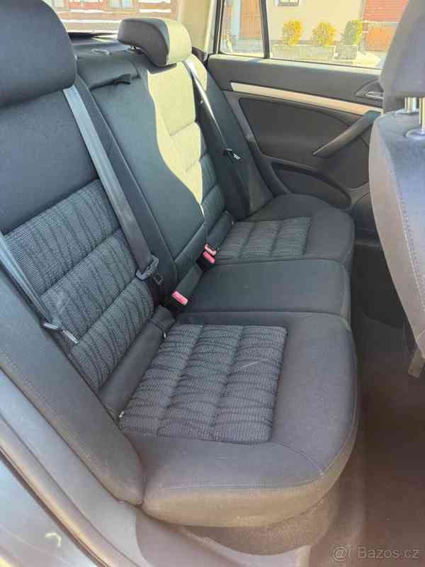 Škoda Octavia 2,0   II generace facelift - foto 9