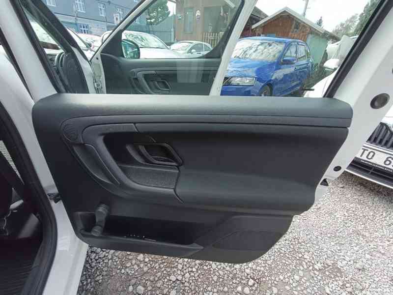 ŠKODA Roomster 1,4i16V Ambition Plus ČR 84TKM - foto 18