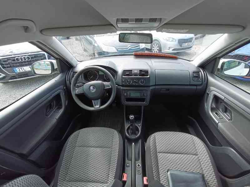 ŠKODA Roomster 1,4i16V Ambition Plus ČR 84TKM - foto 24