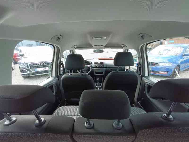 ŠKODA Roomster 1,4i16V Ambition Plus ČR 84TKM - foto 21