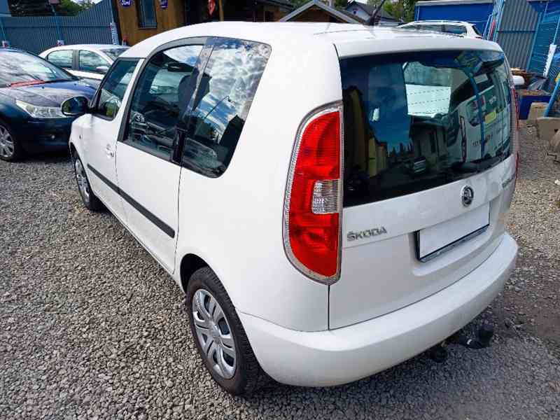ŠKODA Roomster 1,4i16V Ambition Plus ČR 84TKM - foto 12