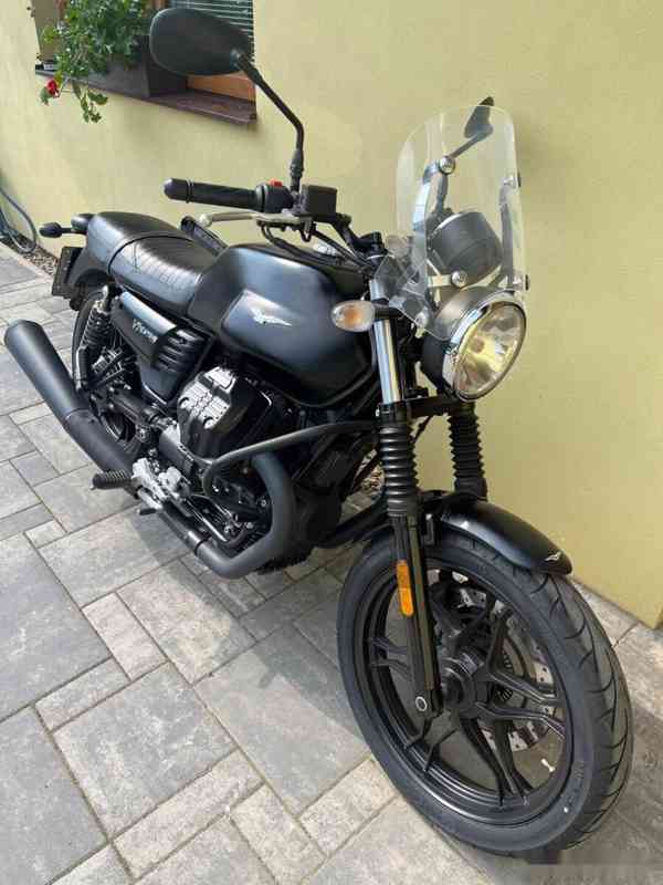 Moto Guzzi V7 III Stone - foto 3