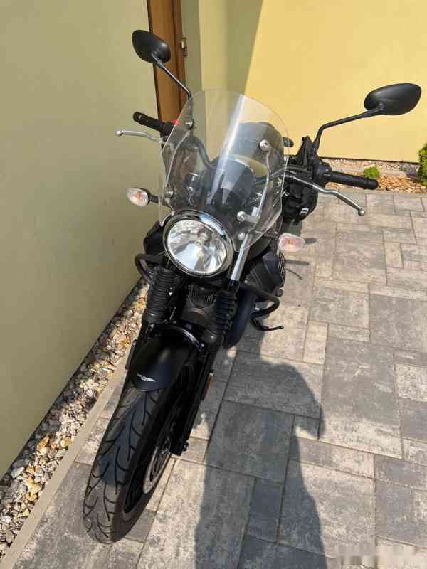 Moto Guzzi V7 III Stone - foto 9