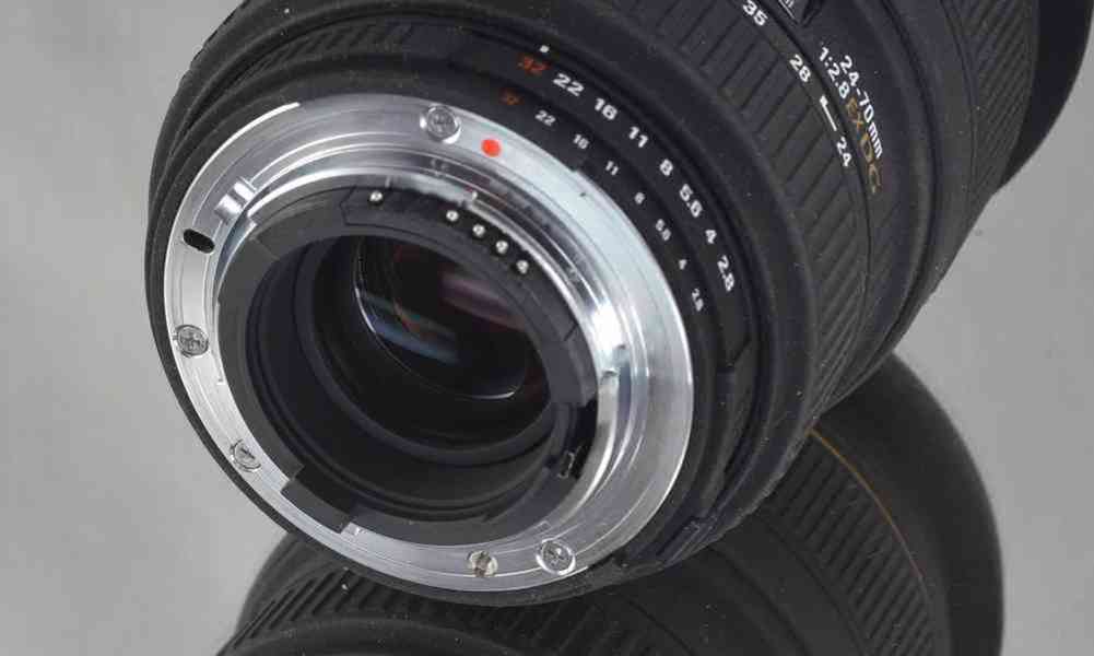 pro Nikon - Sigma DG 24-70mm F/2.8  EX MACRO *F.F. - foto 5