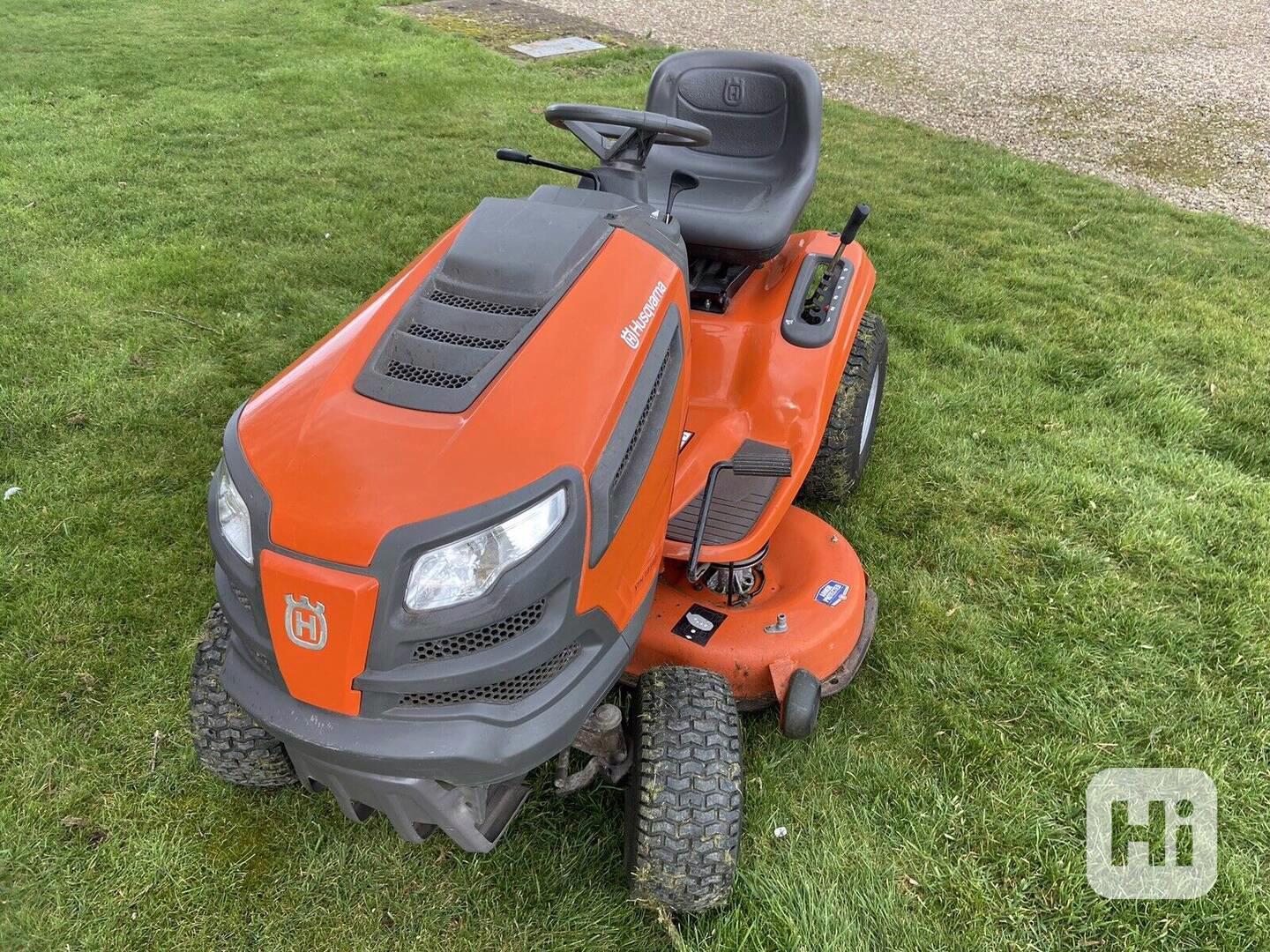 Sekačka Husqvarna YTH 18542 - bazar - Hyperinzerce.cz