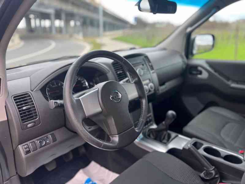 Nissan Pathfinder 2.5 dCi XE 140kw - foto 6