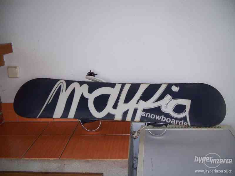 Prodám snowboard MAFIA 128cm s vázáním za 1650,- Kč - foto 1