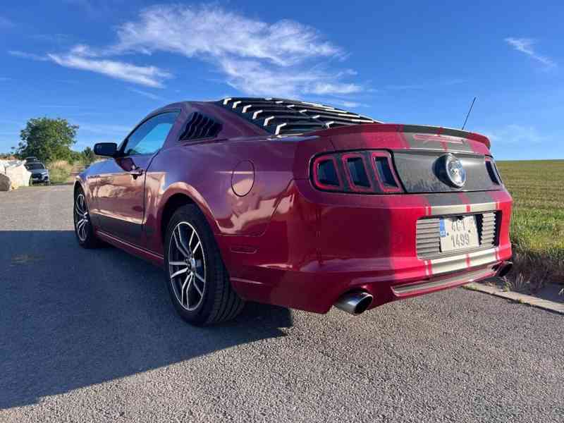 Ford Mustang 3,7   V6, 227 kW, Automat, Roush - foto 8