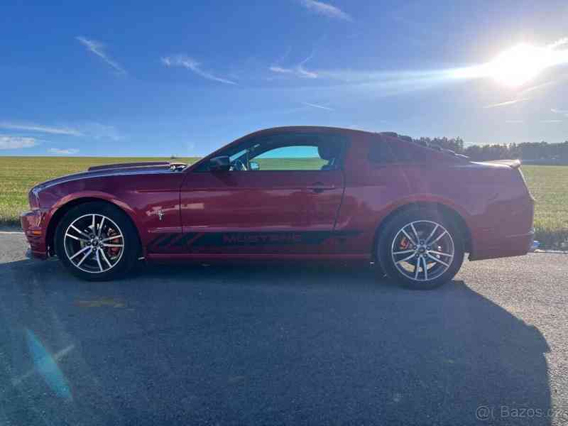 Ford Mustang 3,7   V6, 227 kW, Automat, Roush - foto 10