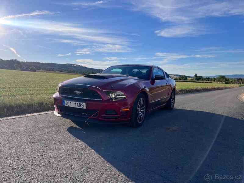 Ford Mustang 3,7   V6, 227 kW, Automat, Roush - foto 1