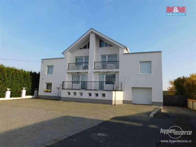 Prodej, rodinný dům 8+2, 6177 m2, Otmarov - foto 1