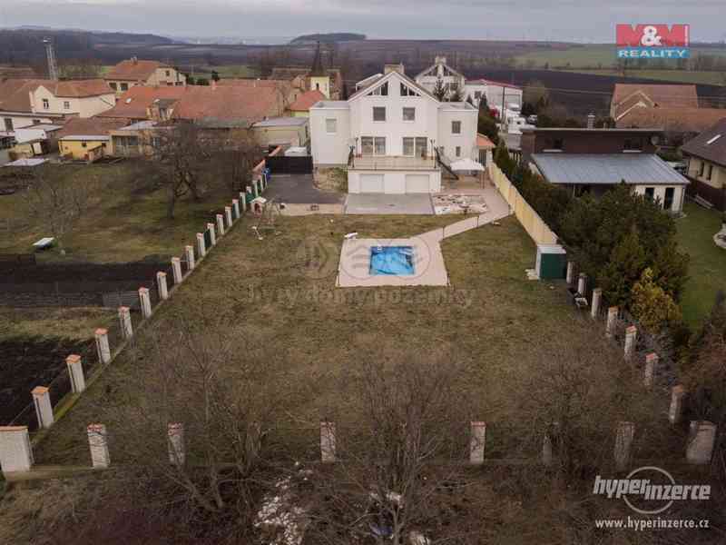 Prodej, rodinný dům 8+2, 6177 m2, Otmarov - foto 3