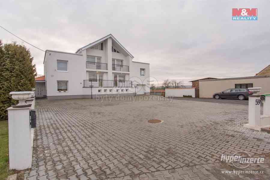 Prodej, rodinný dům 8+2, 6177 m2, Otmarov - foto 4