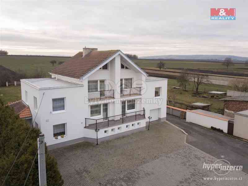 Prodej, rodinný dům 8+2, 6177 m2, Otmarov - foto 5