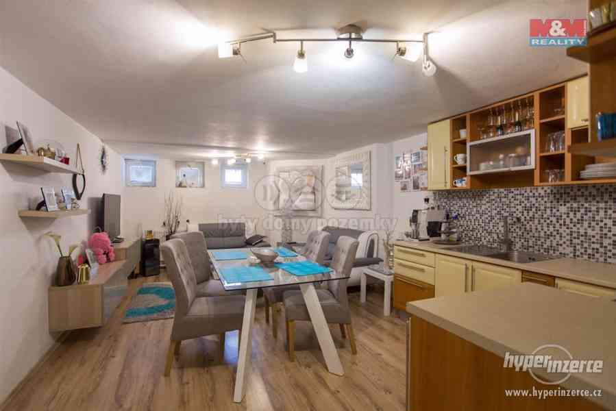 Prodej, rodinný dům 8+2, 6177 m2, Otmarov - foto 11