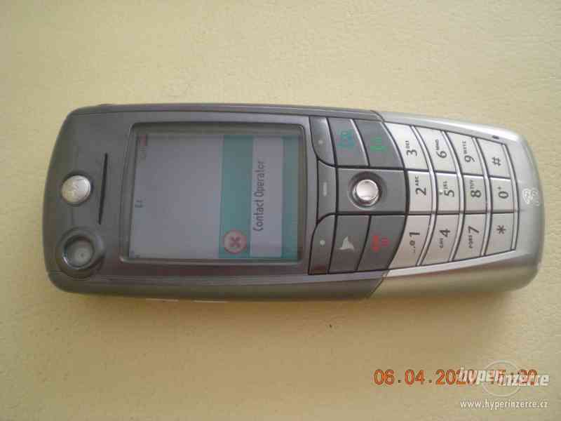 Motorola A835 - historický mobilní telefon - foto 1