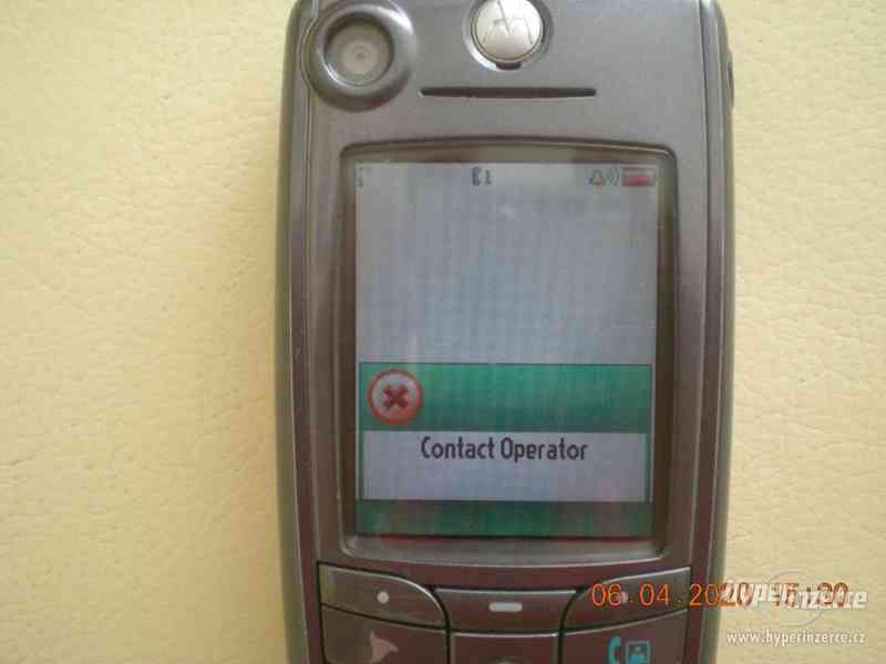 Motorola A835 - historický mobilní telefon - foto 2