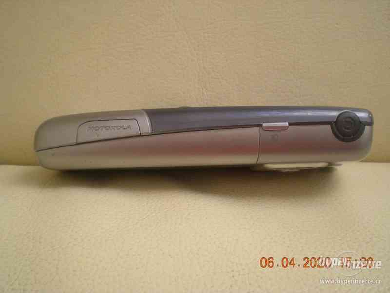 Motorola A835 - historický mobilní telefon - foto 5