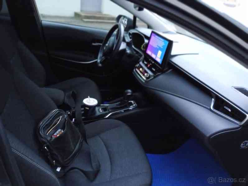 Toyota Corolla 1,8   hybrid 2024 na splátky - foto 5