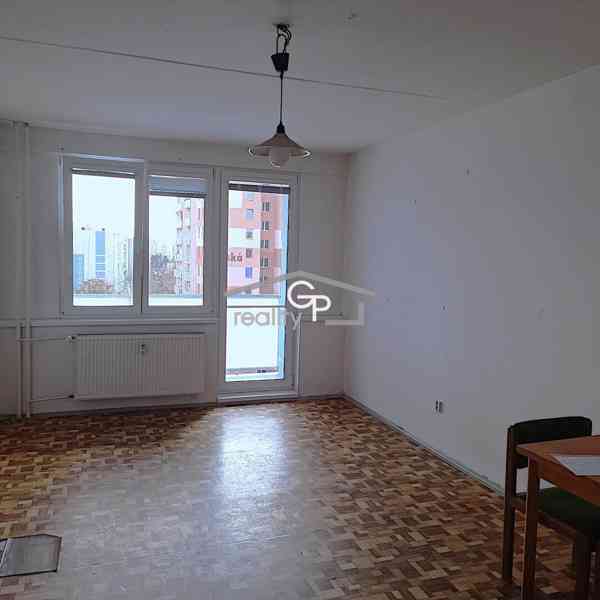 Pronájem garsoniéry s bal., ul. Labská, Č. Budějovice - foto 3