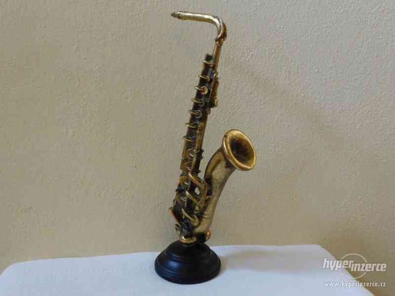 Tenor saxofon - hudební nástroj - dekorace - foto 3