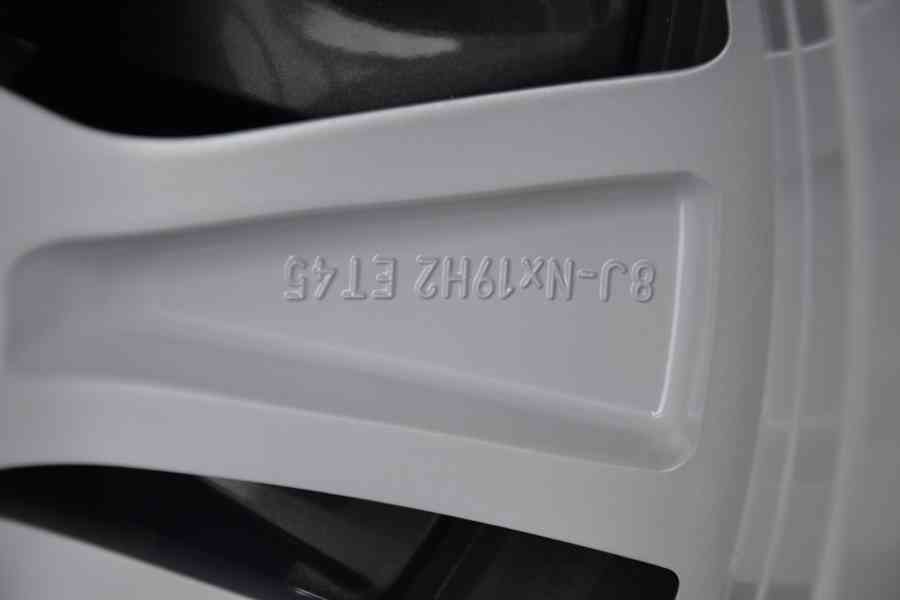 Nová zimní Alu sada Š.Enyaq, Elroq - 235/55+255/50 R19 DOT25 - foto 22