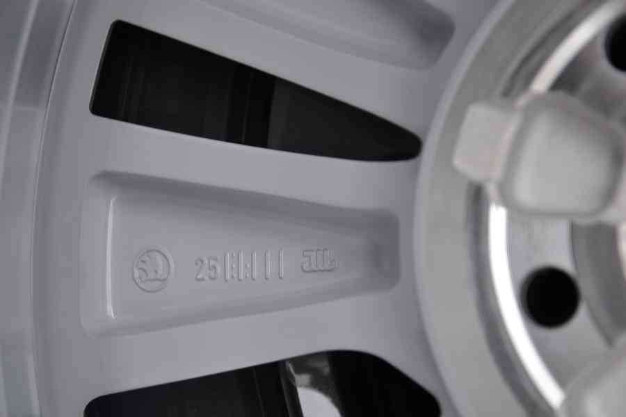 Nová zimní Alu sada Š.Enyaq, Elroq - 235/55+255/50 R19 DOT25 - foto 21